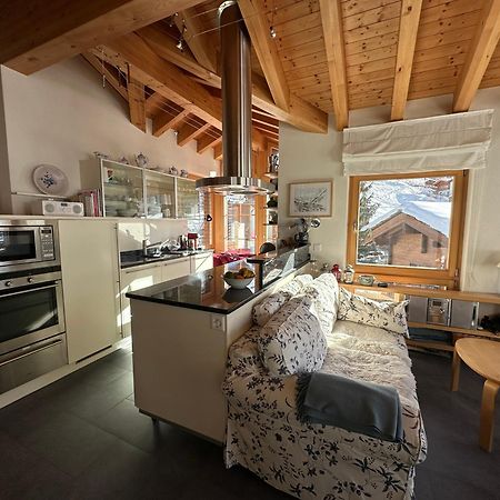 Modern Self-Catering Apartment With Matterhorn Views Zermatt Exterior photo