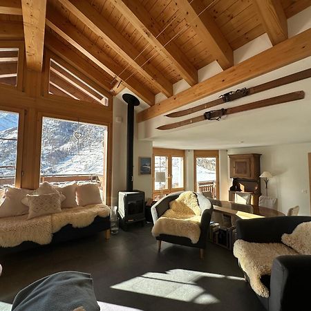 Modern Self-Catering Apartment With Matterhorn Views Zermatt Exterior photo