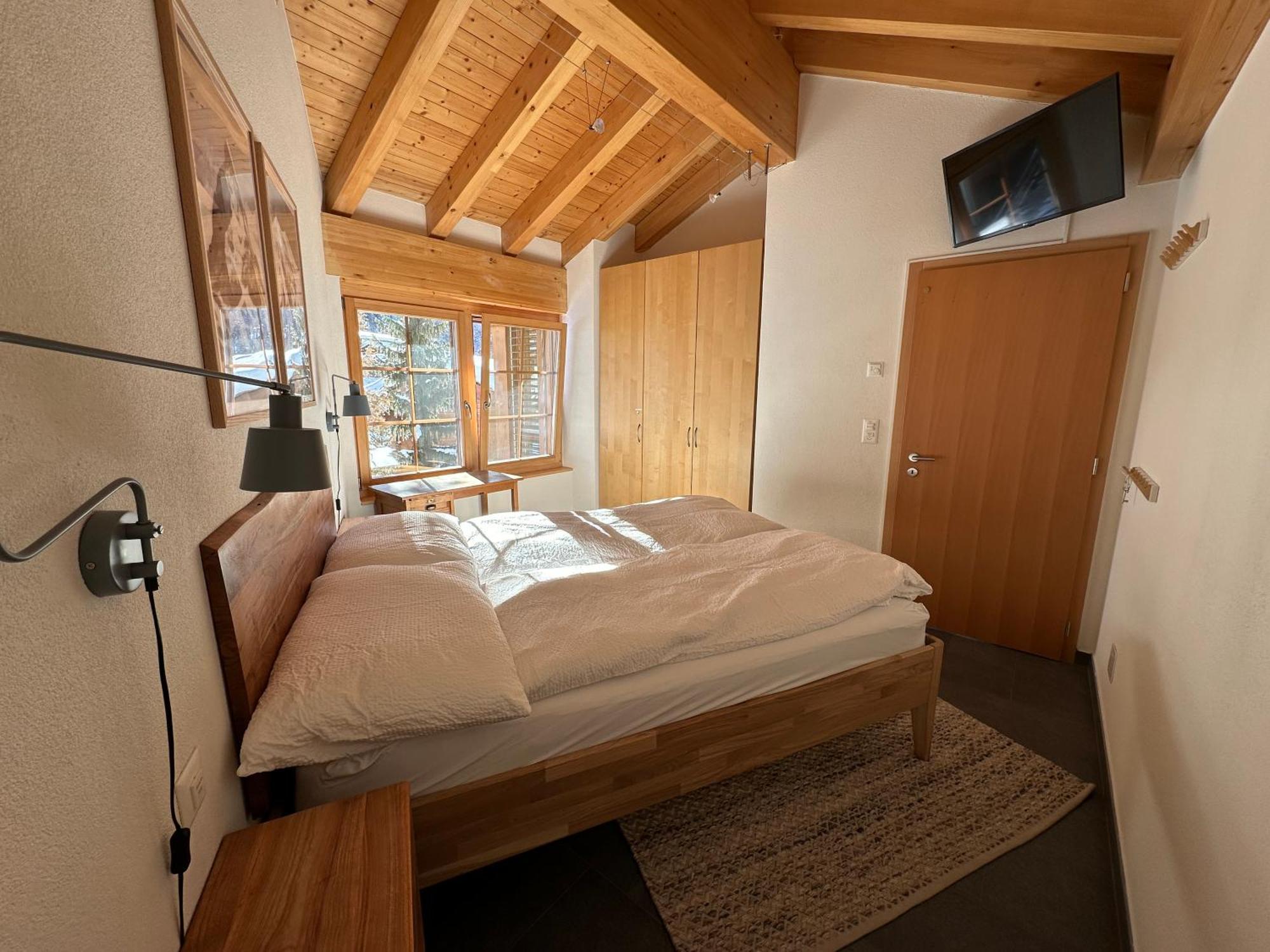 Modern Self-Catering Apartment With Matterhorn Views Zermatt Exterior photo